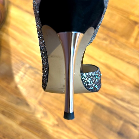 Charles & Keith sparkled silver pump - Picture 9 of 9